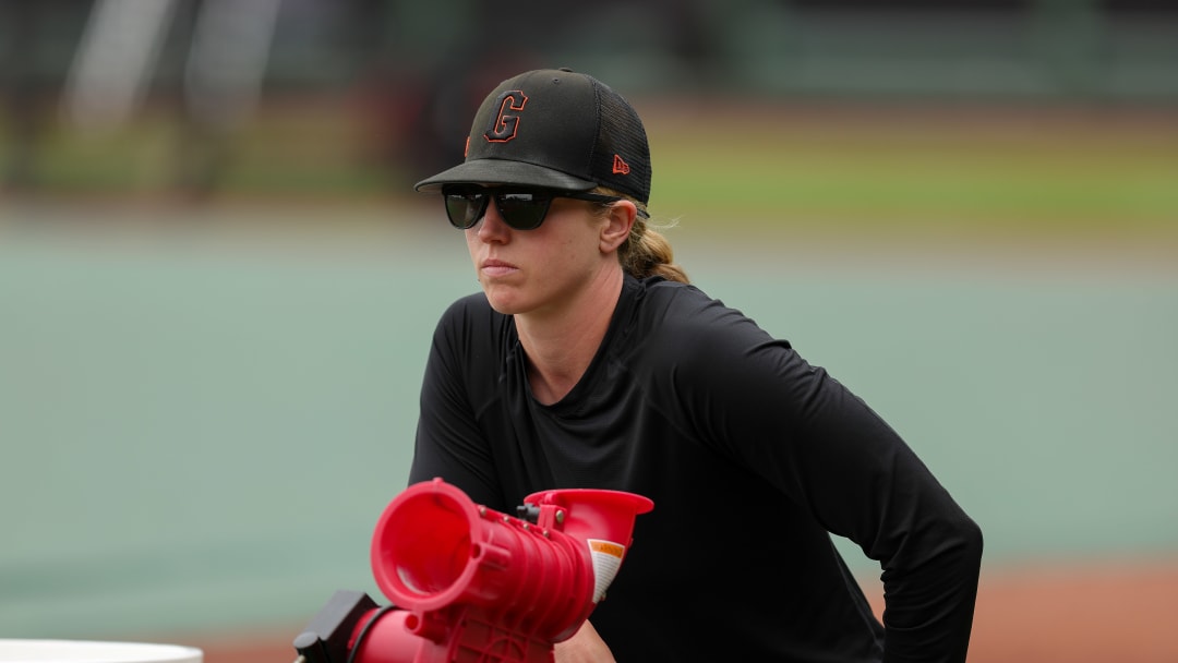 SF Giants Alyssa Nakken becomes first woman to interview for MLB manager job