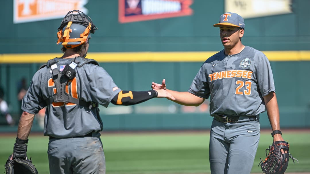 CWS LIVE Updates: Tennessee vs. LSU