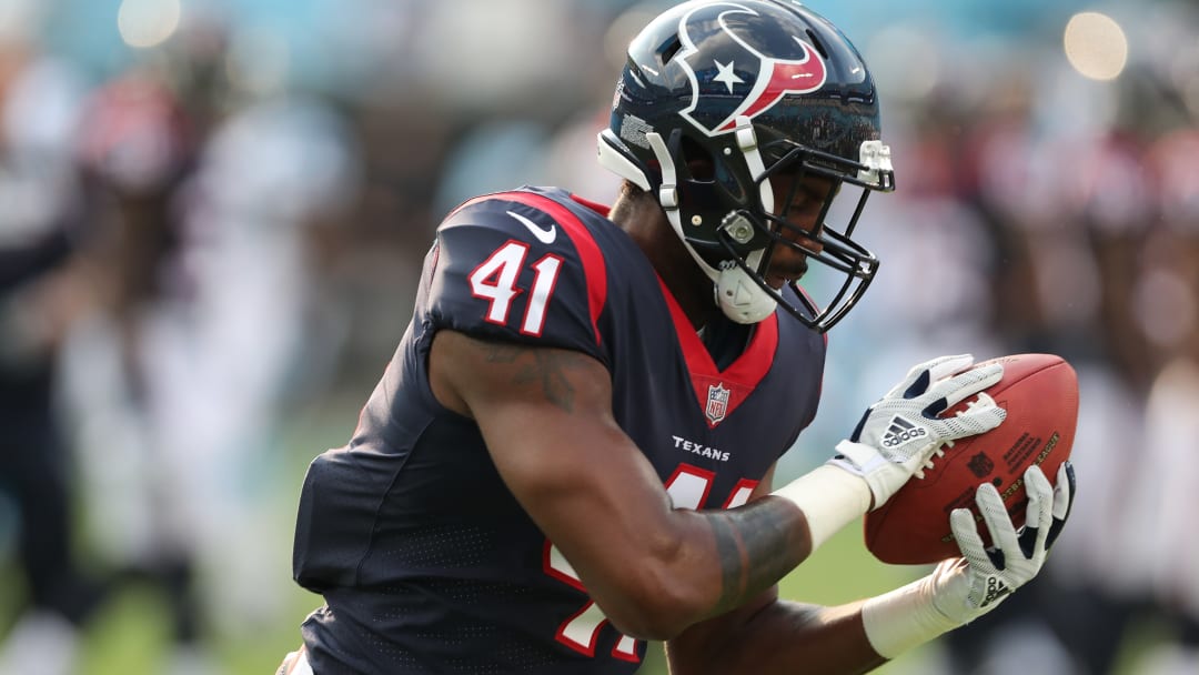 Texans Ex Zach Cunningham Signs with Eagles
