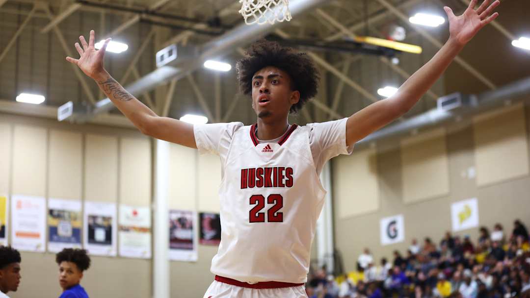 UCLA Basketball: Expert Sees Comparisons Between Devin Williams & Current Lakers Big Man