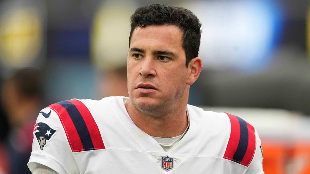 Football No Longer Mimics War, but That’s O.K.