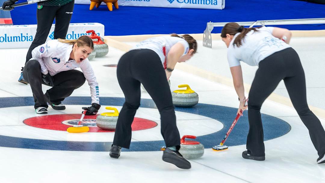 Strouse Curlers Fake It Until They Make It