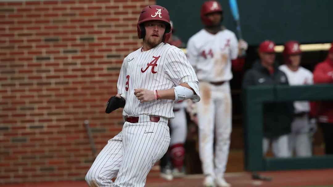 No. 19 Alabama Baseball Clinches Manhattan College Series with Offensive Outburst