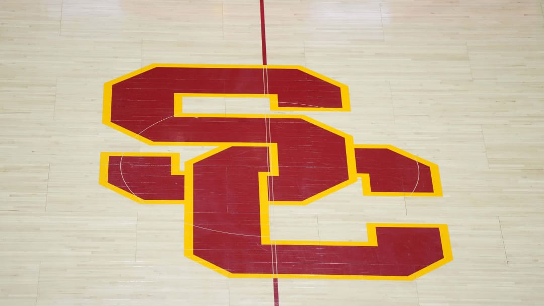 USC Volleyball's Women of Troy Settle In-N-Out Vs Whataburger Debate