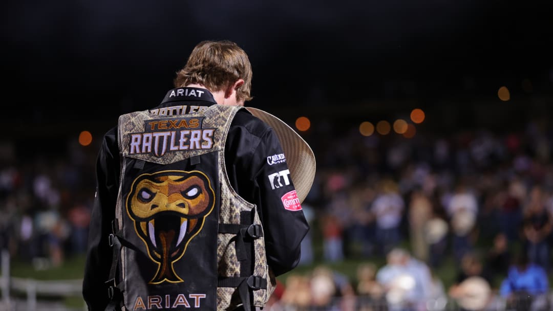 Night One of PBR's Thunder Days Thrills as Keeping Walks It Off