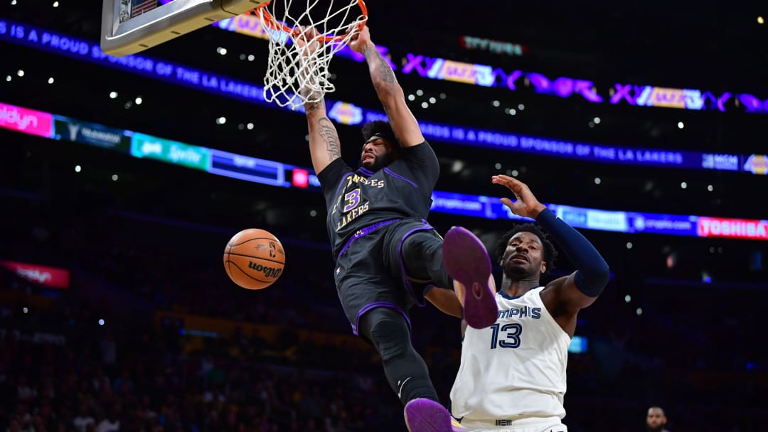 5 Technical Fouls Given Out as Tempers Flare in Lakers vs Grizzlies In-Season Tournament Game