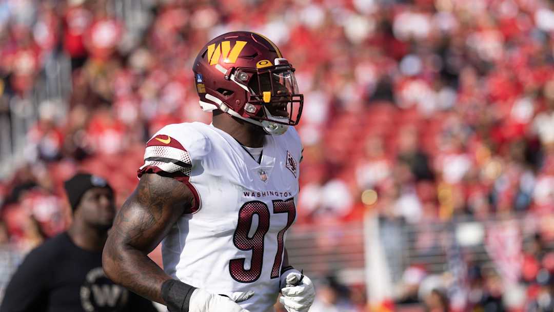 Washington Commanders DE Efe Obada Placed on IR After Quick Surgery