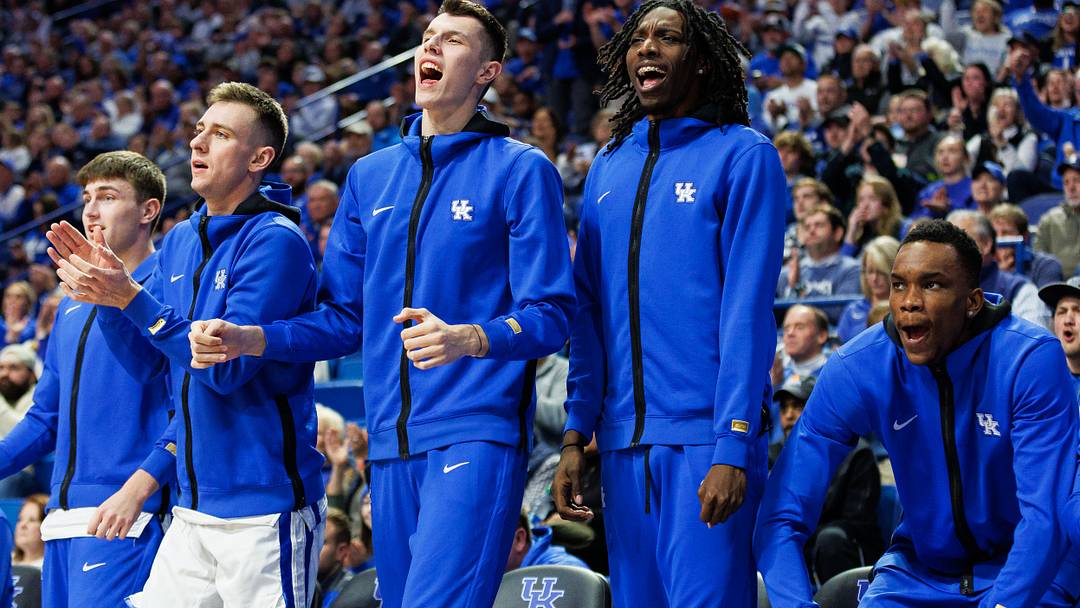 John Calipari Says Aaron Bradshaw, Kentucky Getting Closer to Full Health