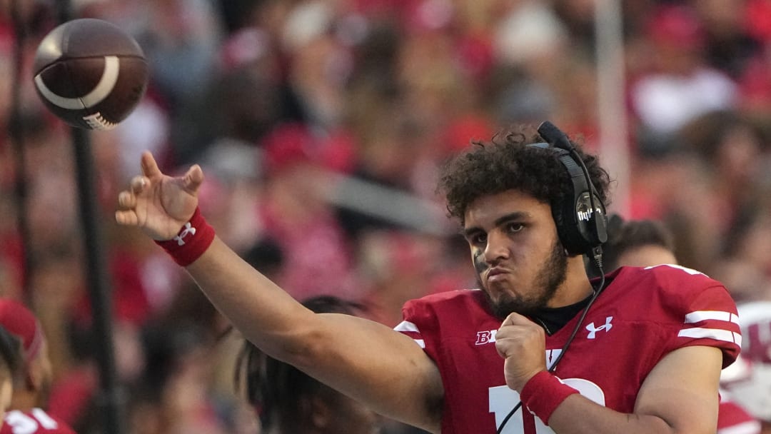 Wisconsin quarterback Myles Burkett enters NCAA Transfer Portal