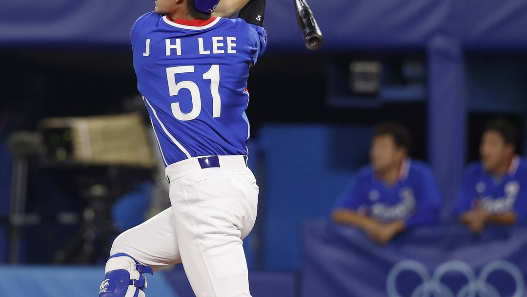 New Giants OF Jung-Hoo Lee Wants to Play Alongside Padres' Ha-Seong Kim