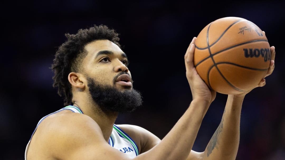 Karl-Anthony Towns out for Saturday's game with a knee injury