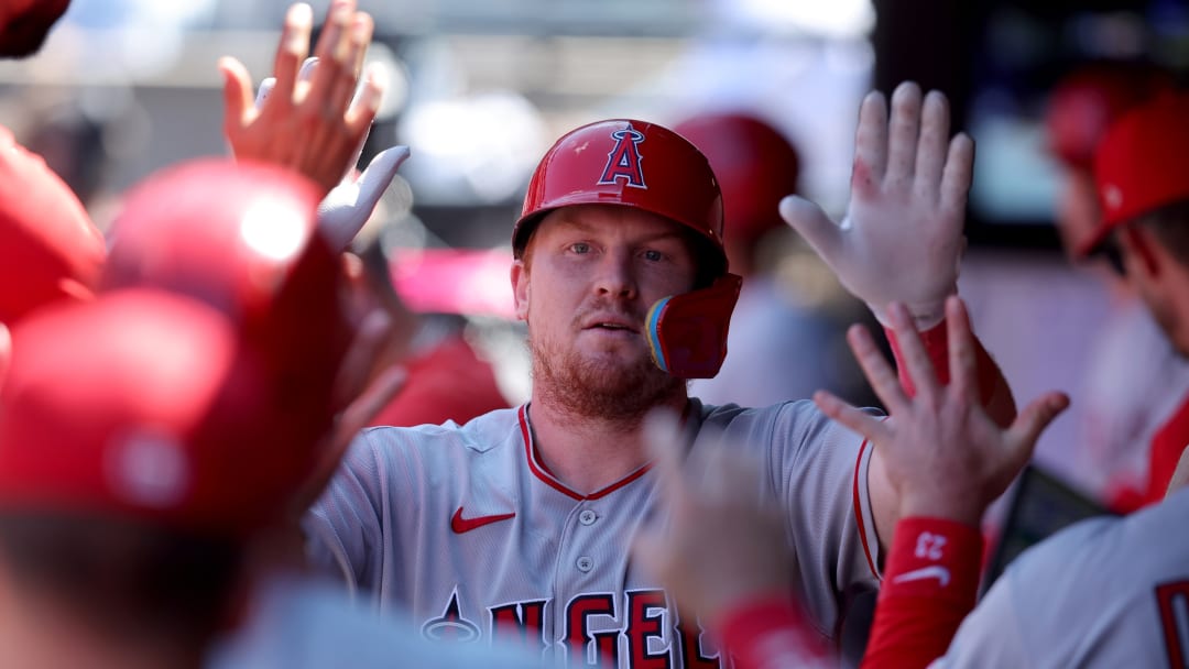Angels Re-Sign Veteran Catcher to Minor League Deal