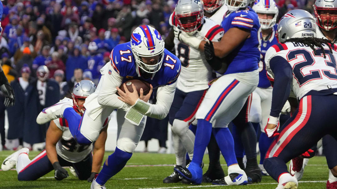 Bills vs. Patriots Notebook: Buffalo Avoids Late-Season Upset Amid Sloppy Play