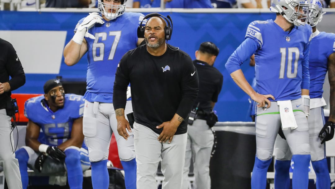 Report: Browns To Hire Duce Staley As Running Backs Coach