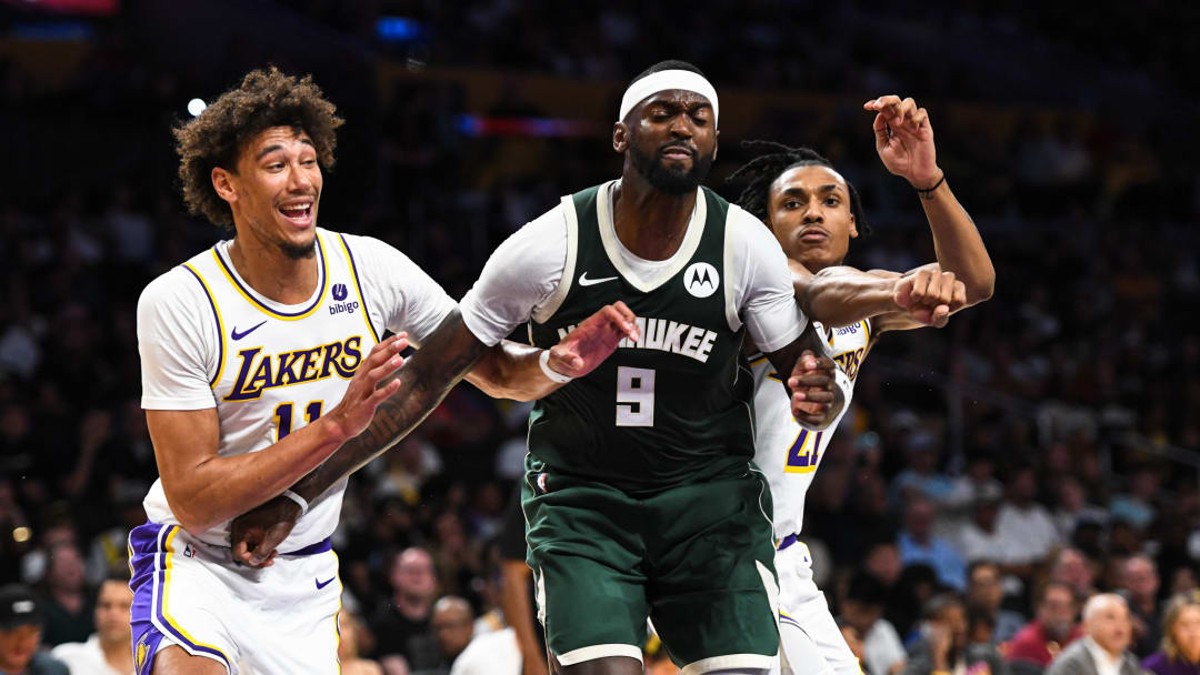 Lakers Announce Brand-New, LeBron James-Free Starting Lineup Vs Bucks