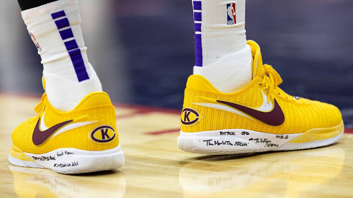 lebron shoes for girls