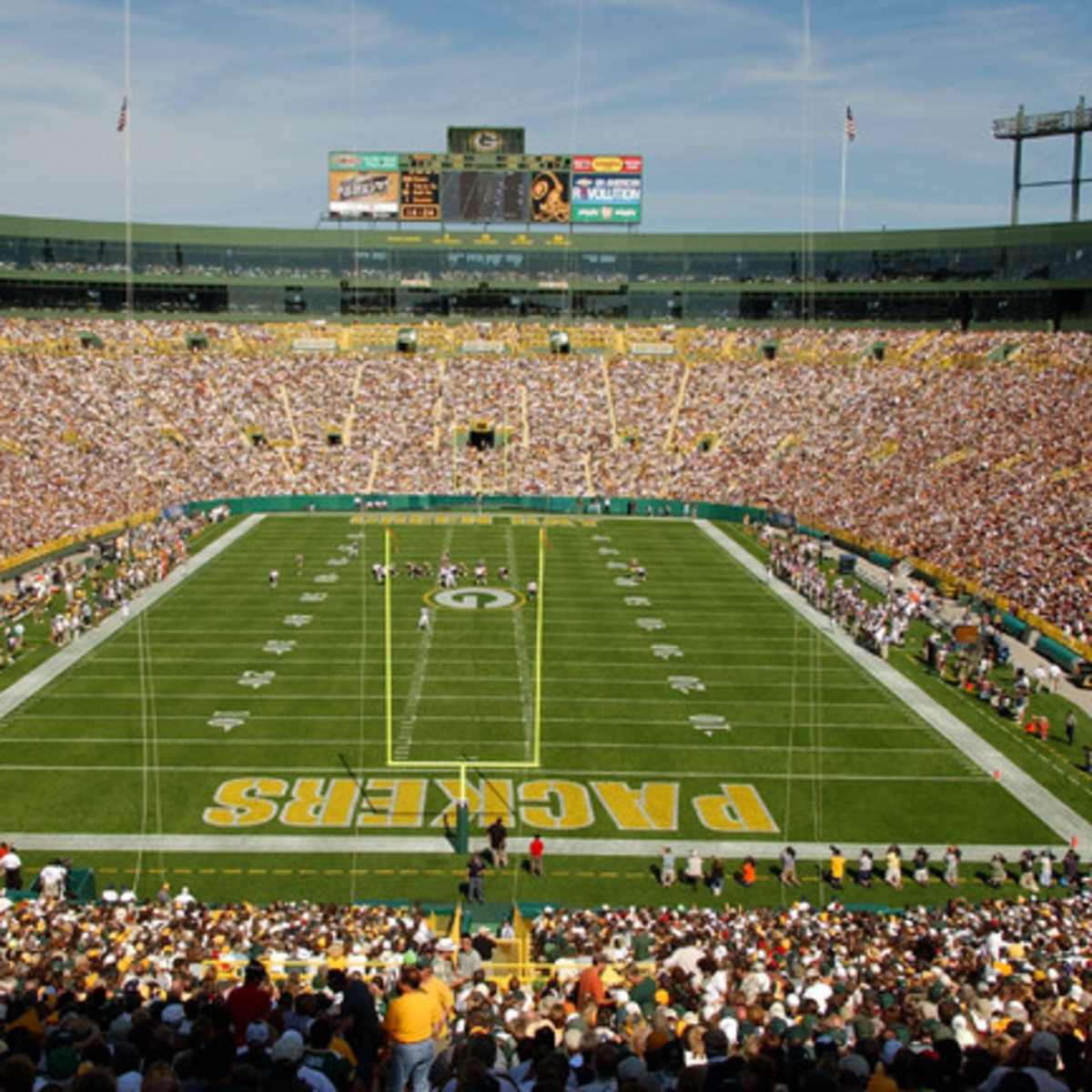 lambeau-field-green-bay-