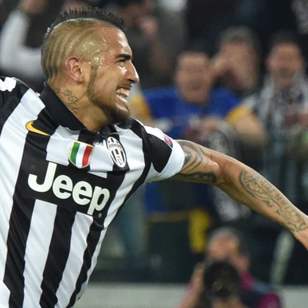 Arturo Vidal brings ferocity to Bayern Munich in fascinating transfer -  Sports Illustrated, image size:1200x1200