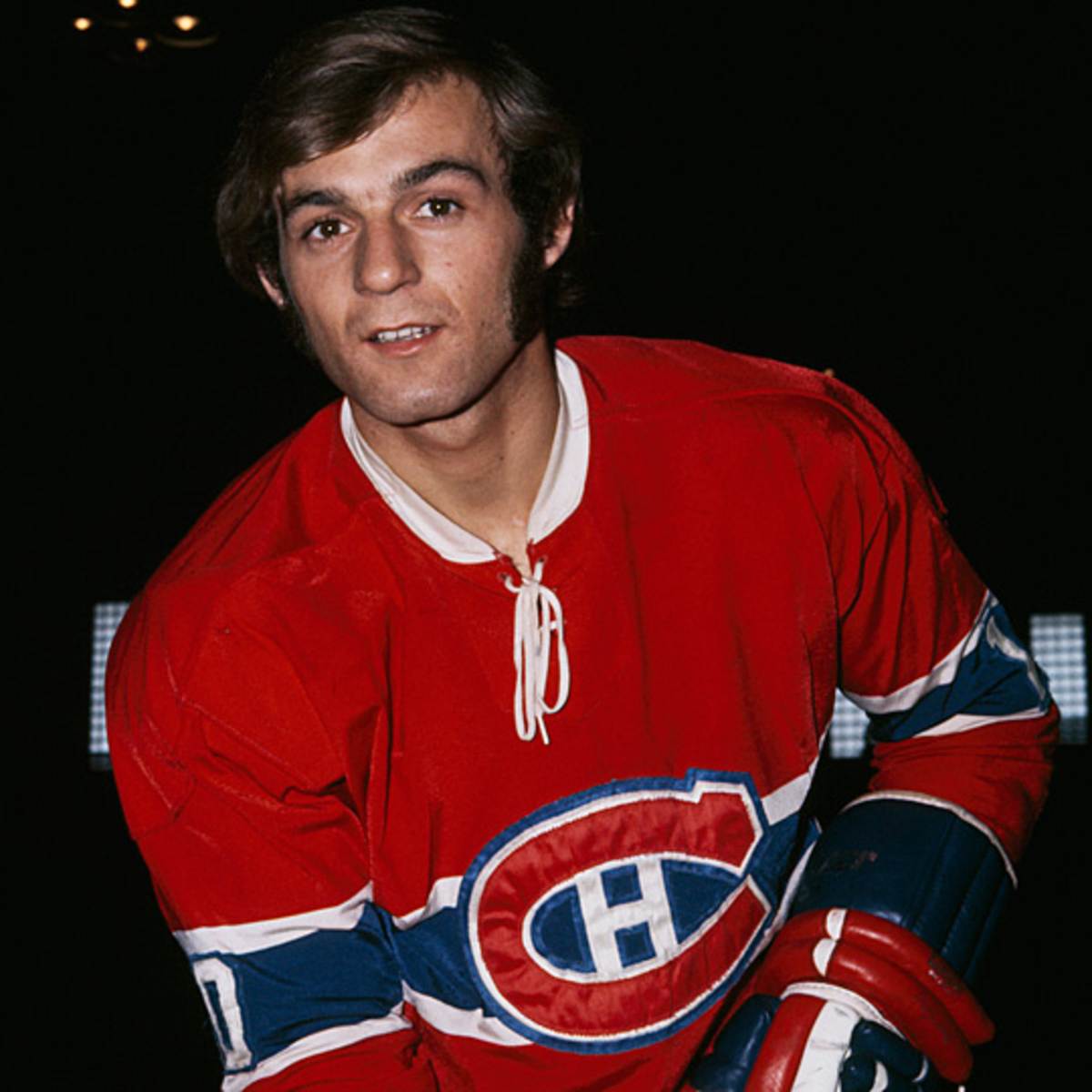 SI Vault 1971 feature: Montreal's golden flower Guy Lafleur - Sports  Illustrated