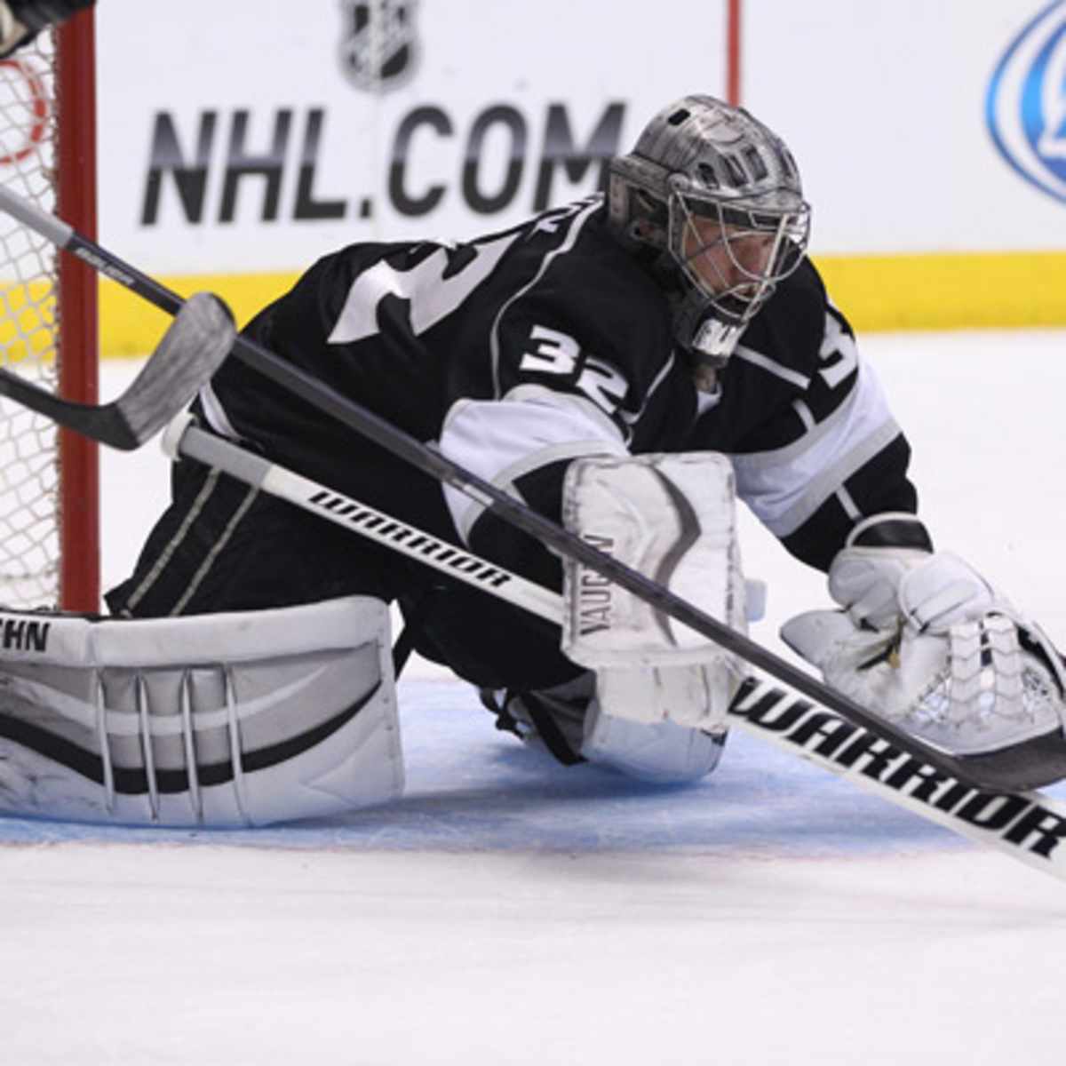 Rangers sign Jonathan Quick to contract extension after revival | New York  Post, image size:1200x1200