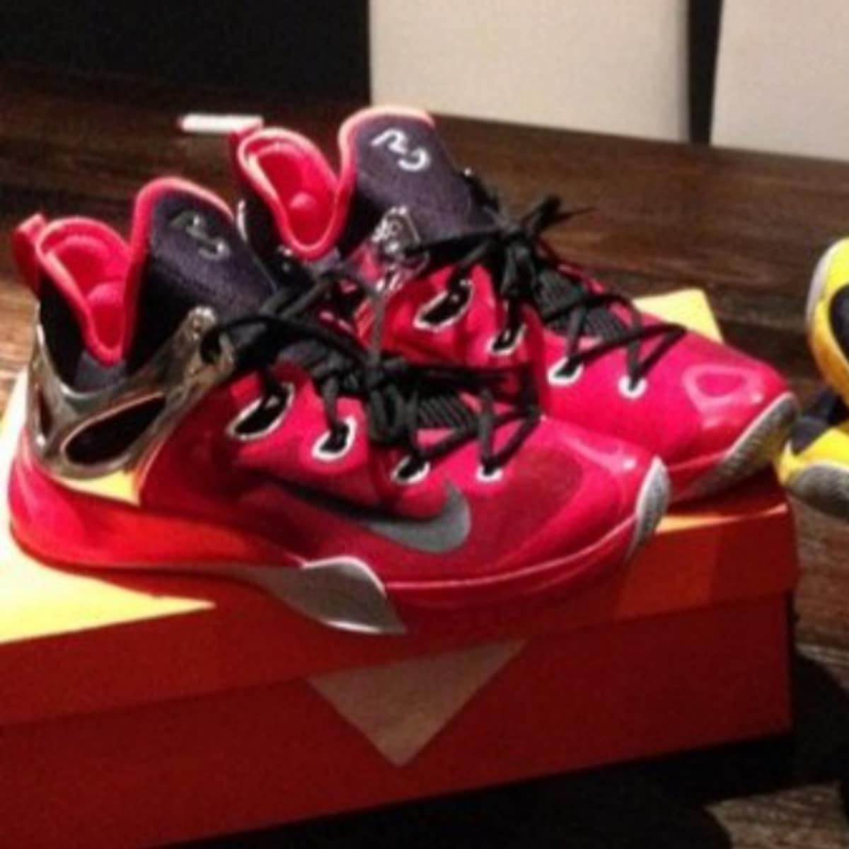 Indiana Pacers' Paul George shows off Nike's 2015 Hyper Revs, says he has a  signature shoe 'on the way' - Sports Illustrated, image size:1200x1200