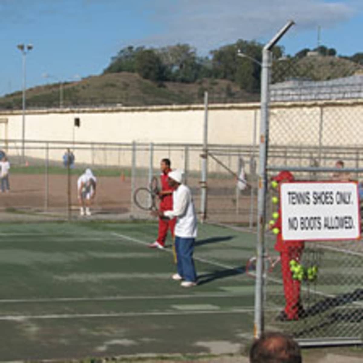 【最後の1点】 On Tennis Court-T WHITE/LIME 海外M 最後の1点】 On Tennis Court-T WHITE/LIME 海外M 最後の1点】