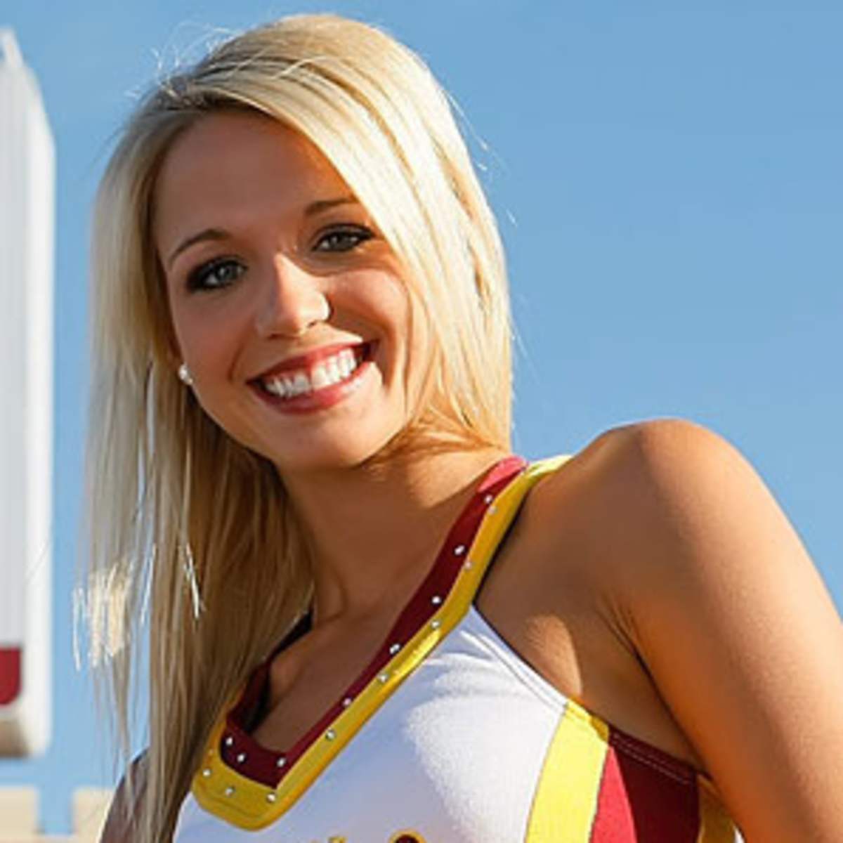 ASU cheerleader Alicia Bogdanski