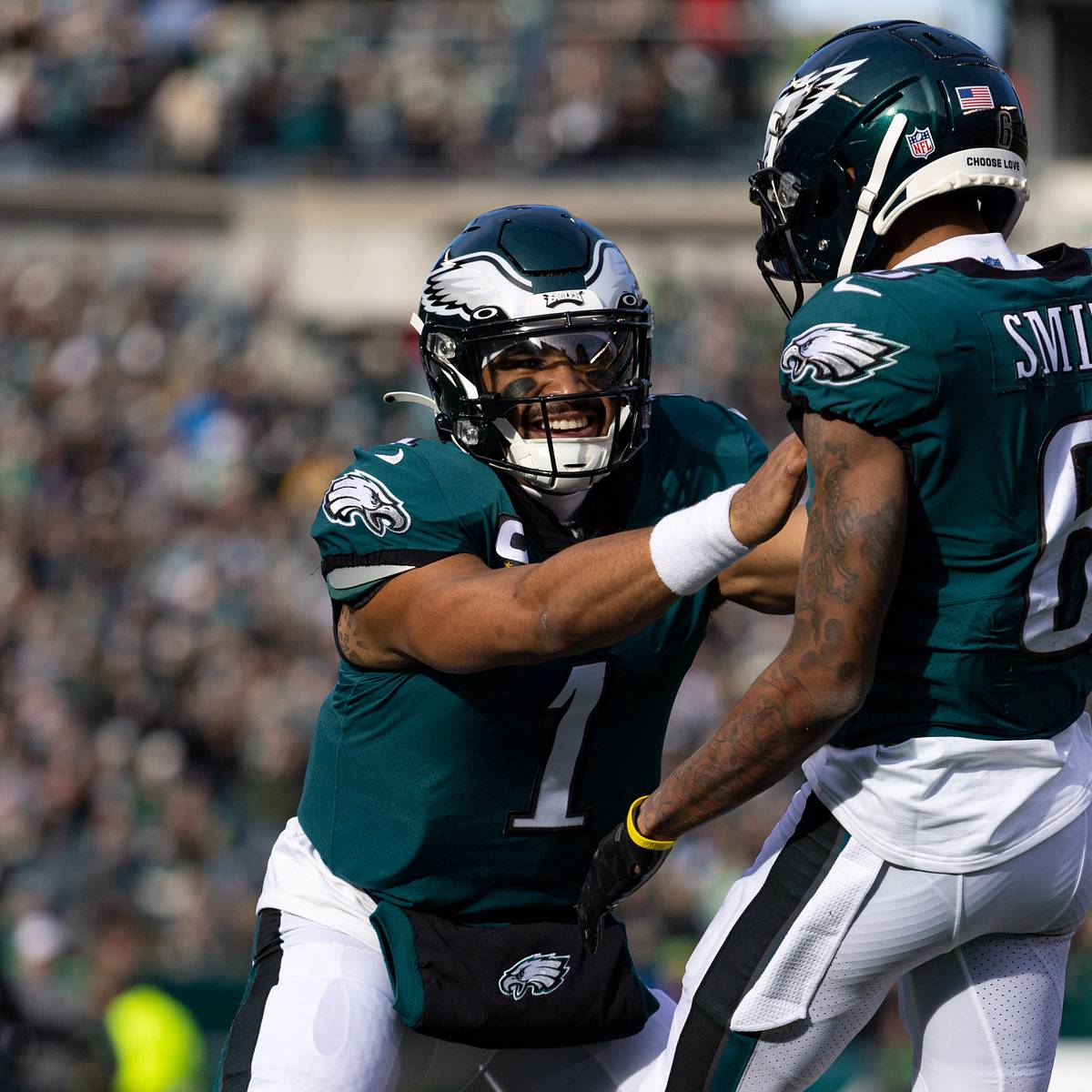 Philadelphia Eagles' DeVonta Smith Talks 'Connection' with Jalen Hurts  Since Alabama - Sports Illustrated Philadelphia Eagles News, Analysis and  More