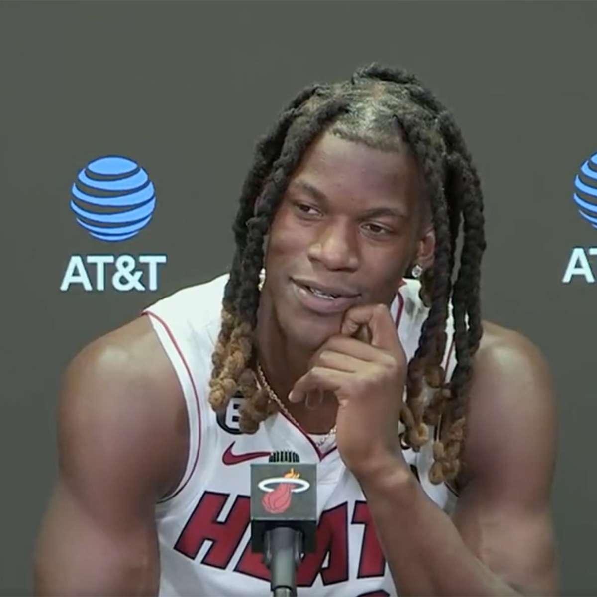 Jimmy Butler Haarschnitt Jimmy Butler Media Day Appearance TikTok