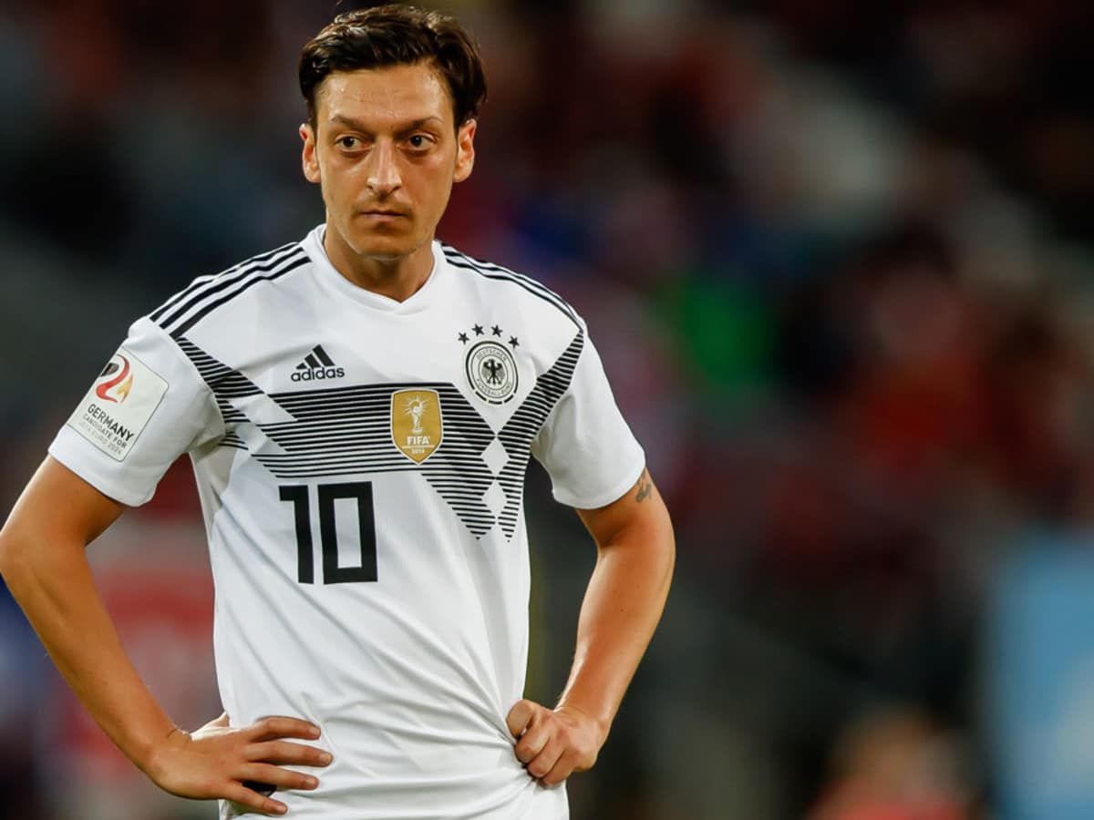 adidas 2018ドイツ代表 ÖZIL 10 エジル Mesut Ozil #10 Jersey Germany Football Shirt Adidas S Trikot