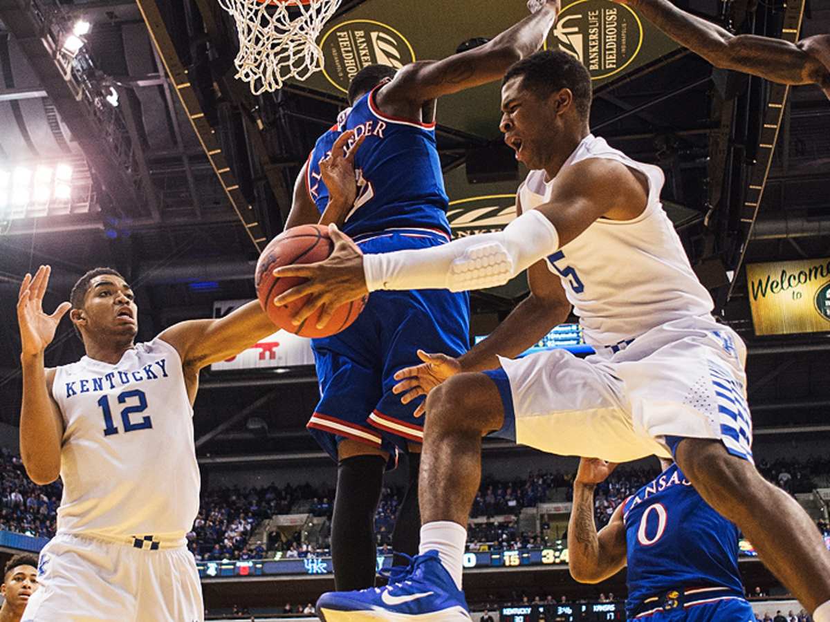 Deep, talented No. 1 Kentucky hits at historic greatness in throttling No.  5 Kansas - Sports Illustrated, image size:1200x900