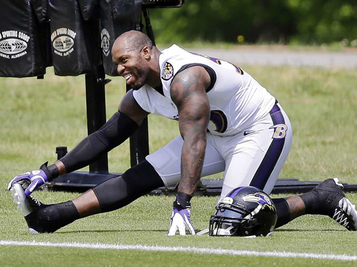 Baltimore Ravens training camp: Linebacker Terrell Suggs on rookie C.J.  Mosley and Baltimore's defensive leadership - Sports Illustrated, image size:1200x900
