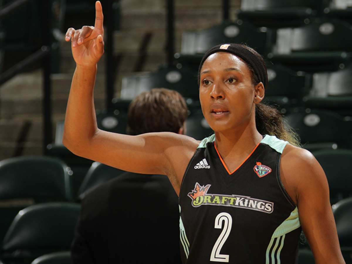 Candice Wiggins hopes to win WNBA title to honor her late father