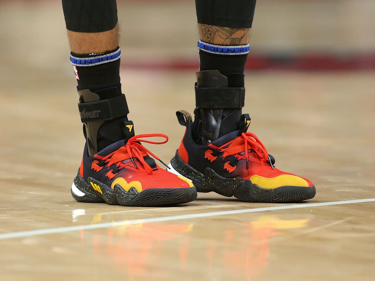 atlanta hawks sneakers