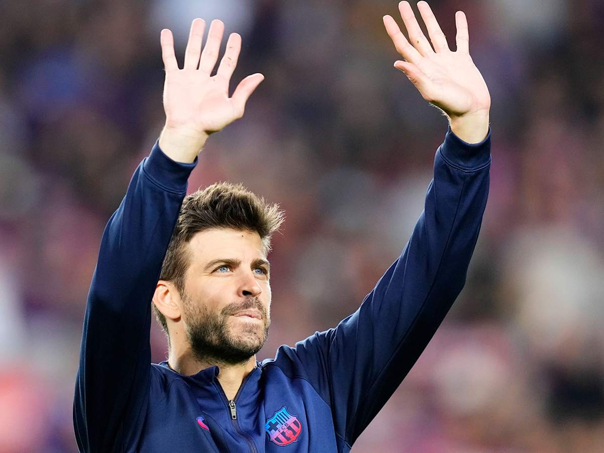 Nike 2010-11 Gerald Pique #3 FC Barcelona Green Away Soccer Jersey size M, image size:1200x900