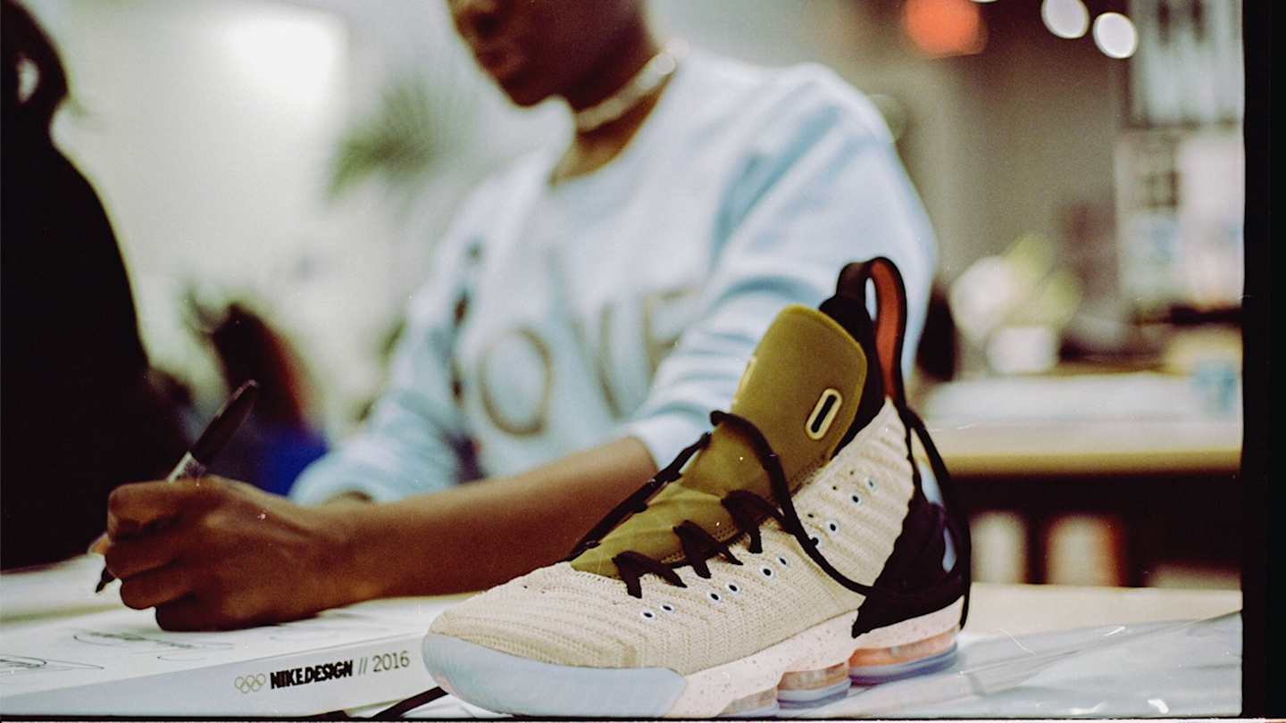 lebron 16 hfr on feet