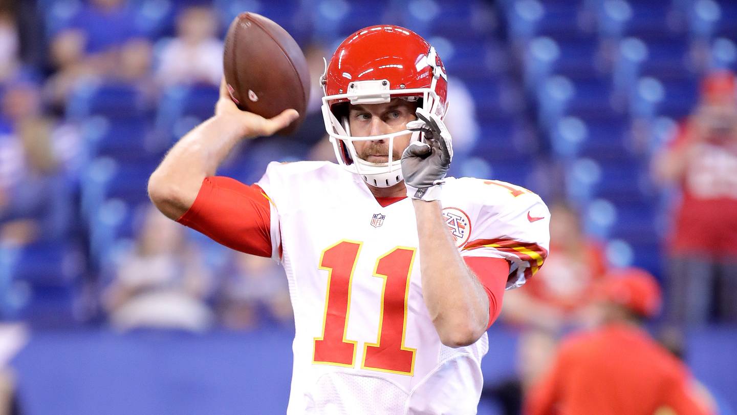 Alex Smith leaves game with concussion after second apparent head injury