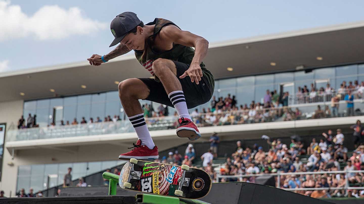 nyjah huston leaves dc shoes