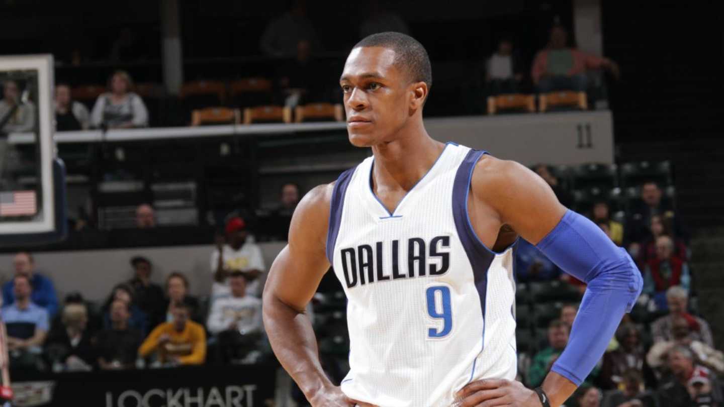 Rajon Rondo cannot watch movies with plot holes