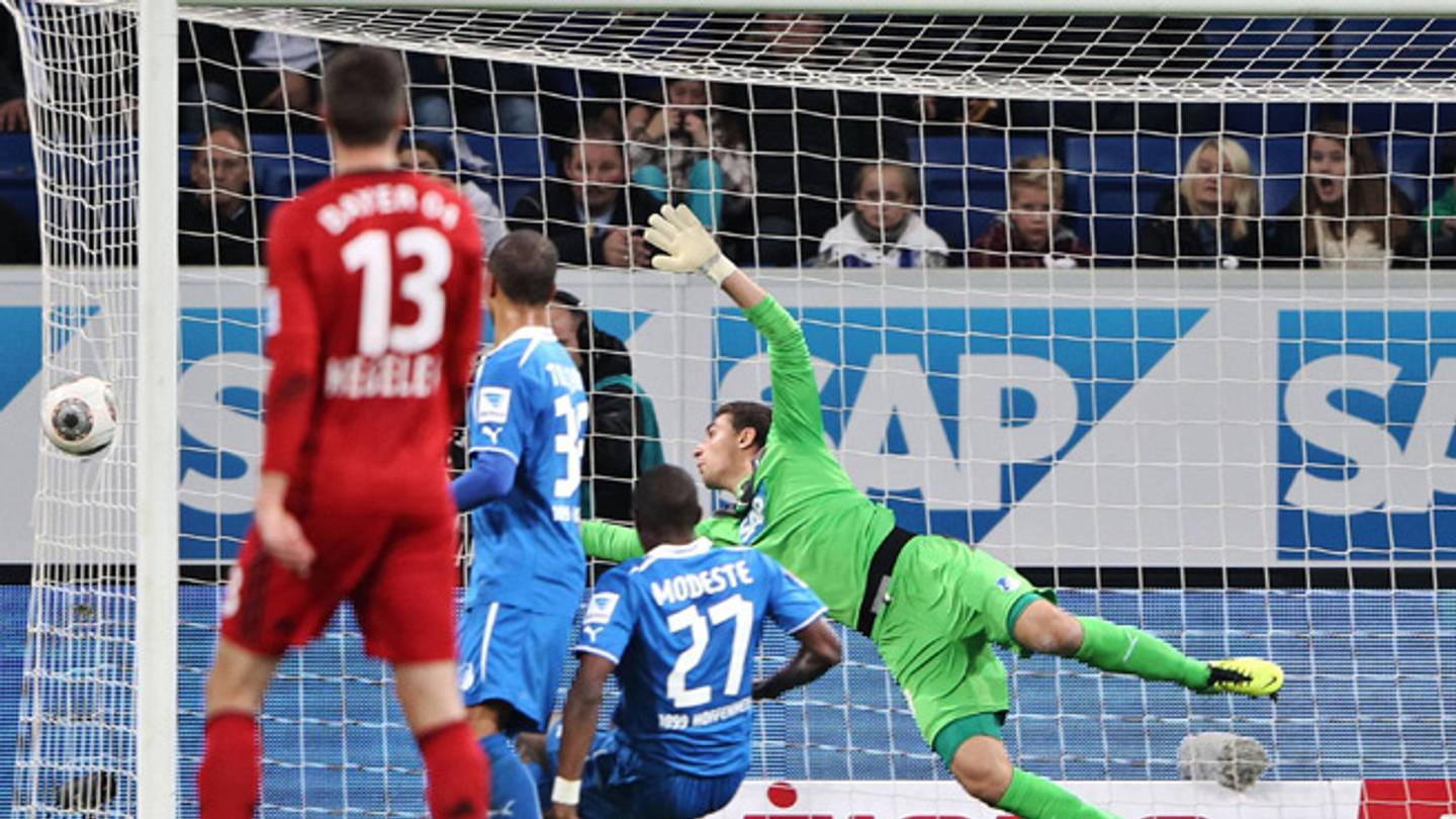 Bundesliga to discuss implementing goal-line technology