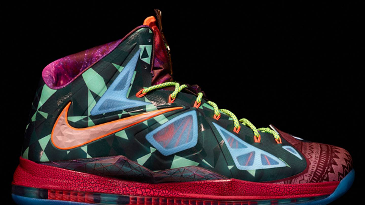 lebron-james-mvp-nikes-1jpg.jpg
