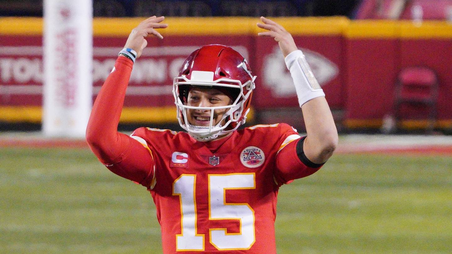 Mahomes Bionic Patrick Mahomes Details 'Infinity ERA' in Texas Tech Baseball Appearance