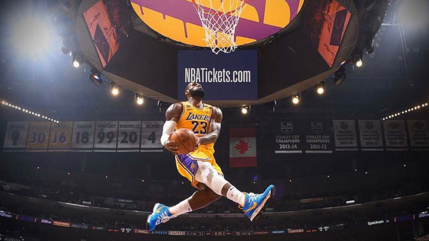 lebron cosmic dunk