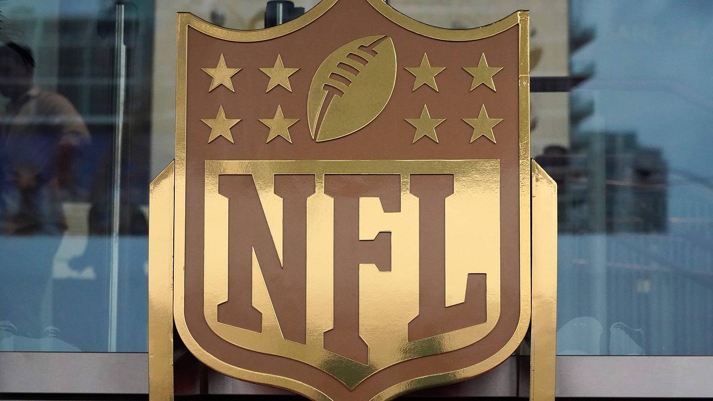 New NFL-NFLPA Study Reveals Injury Rate "About the Same" on Grass as Turf