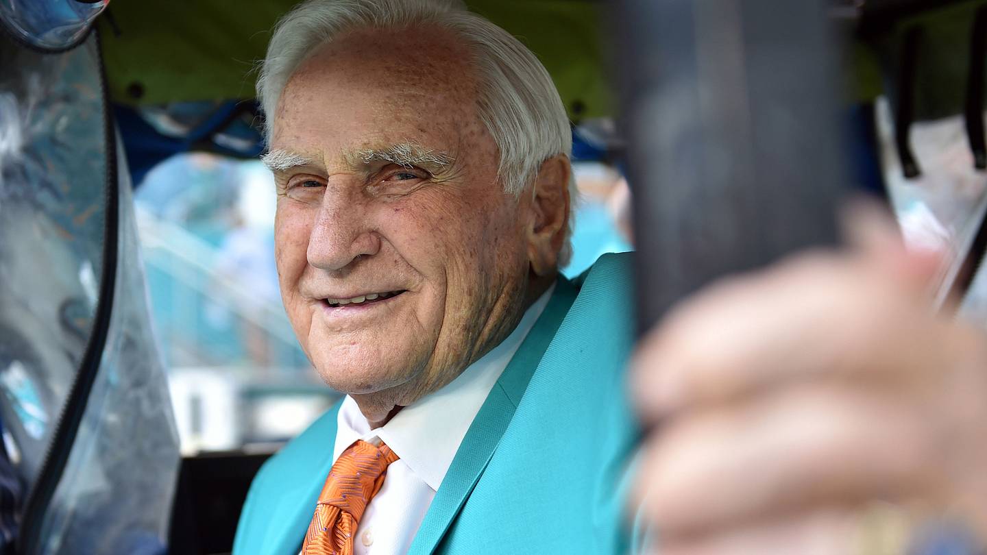 Former Miami Dolphins Head Coach Don Shula Passed Away at 90 and Leaves ...