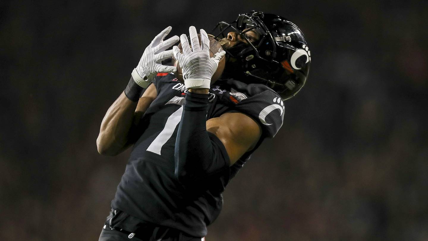 Coby Bryant Playing for National Team at 2022 Senior Bowl