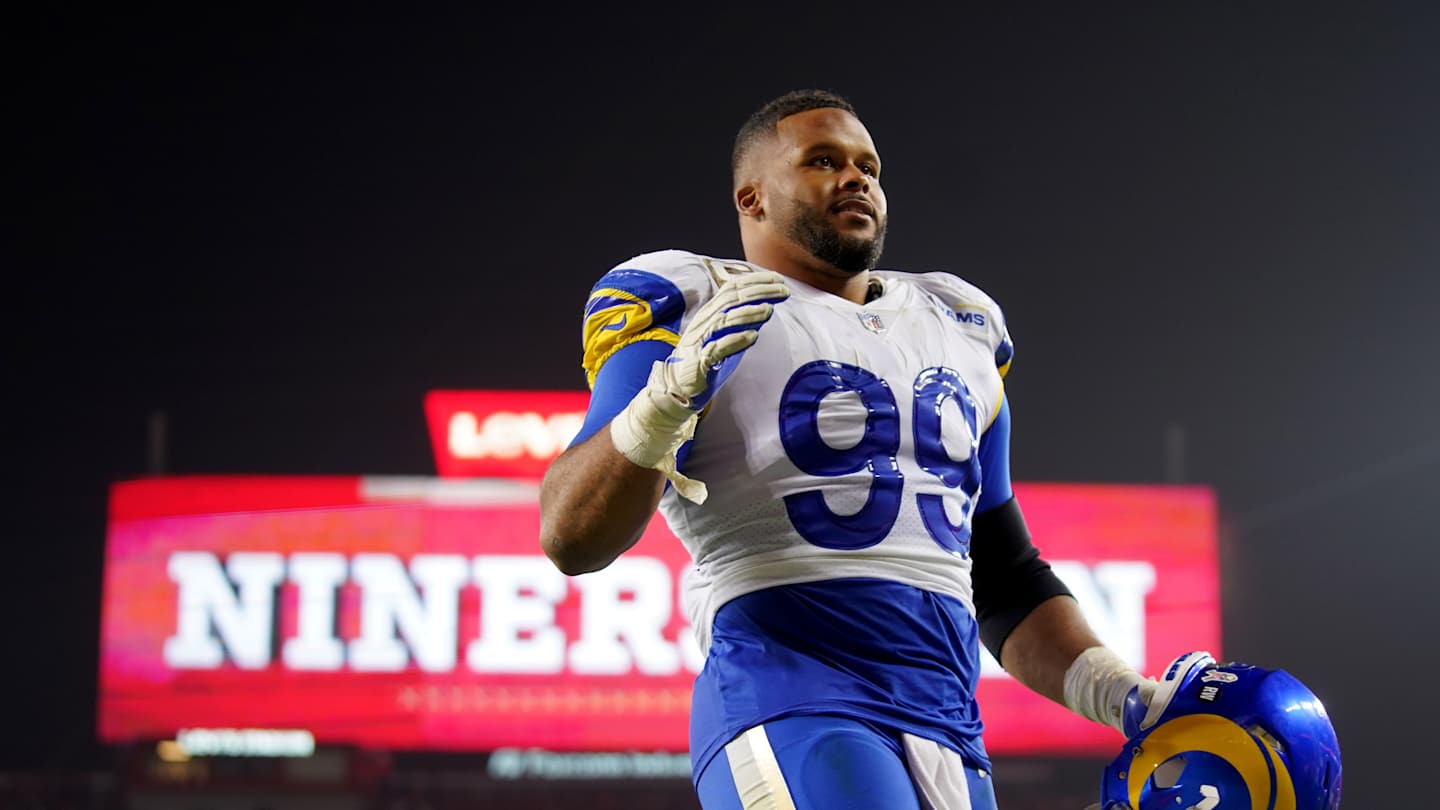WATCH: Rams' Aaron Donald Showing Off in Latest Workout