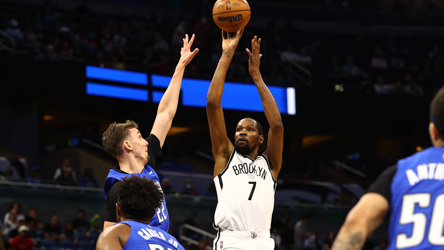 BREAKING Kevin Durant Traded to Suns, Ending Nets 'Big 3'