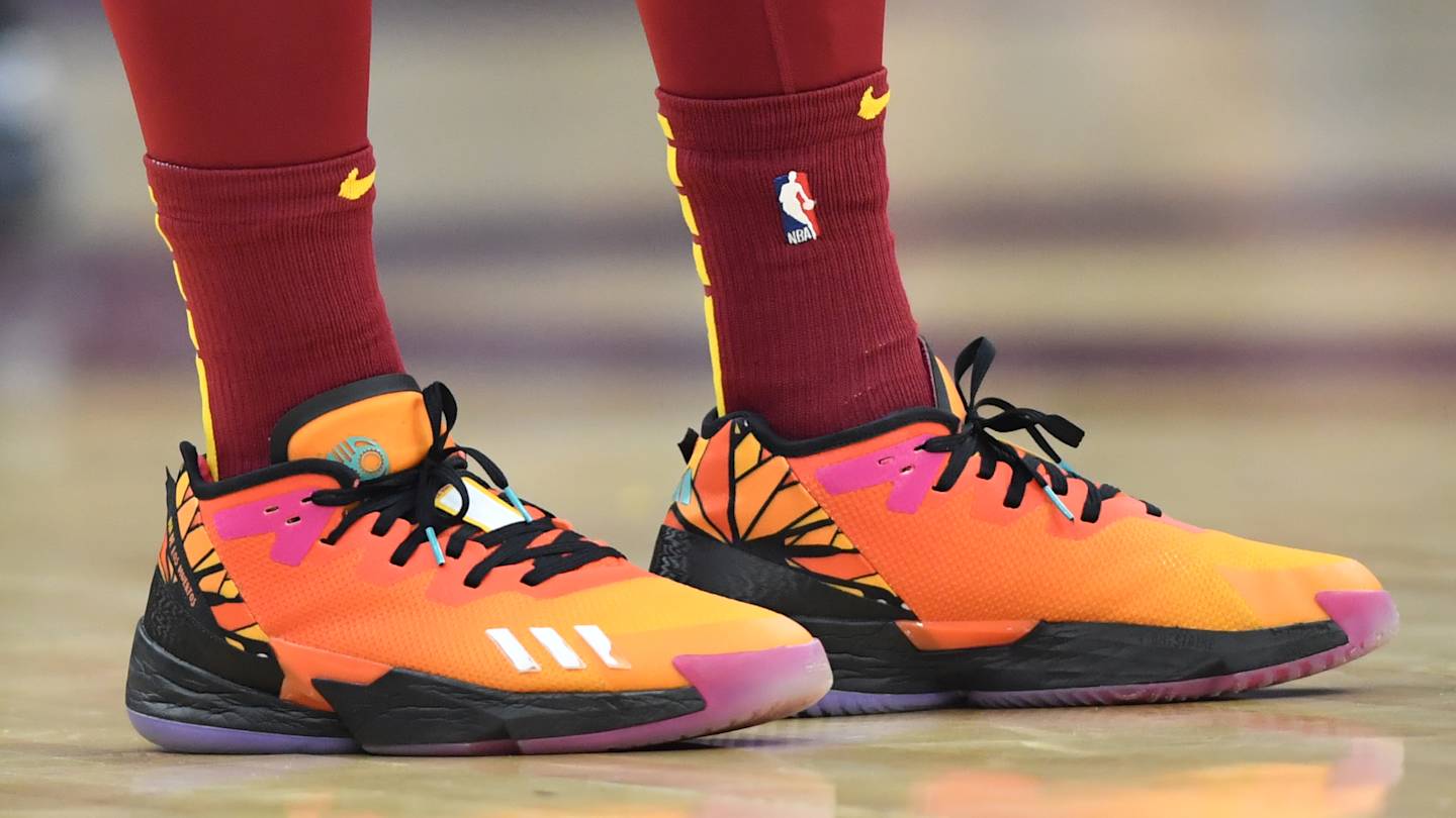 new donovan mitchell shoes