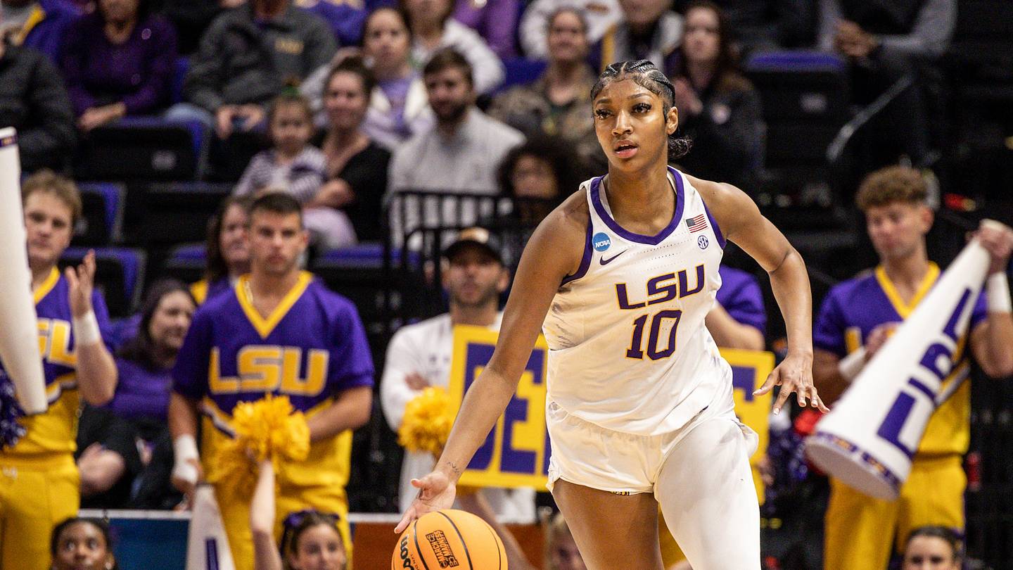 NCAA Tournament: LSU Handles Business in 73-50 Round One Win Over Hawaii